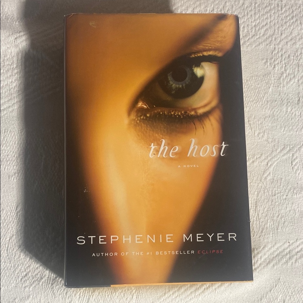 BOOK: The Host by Stephenie Meyer